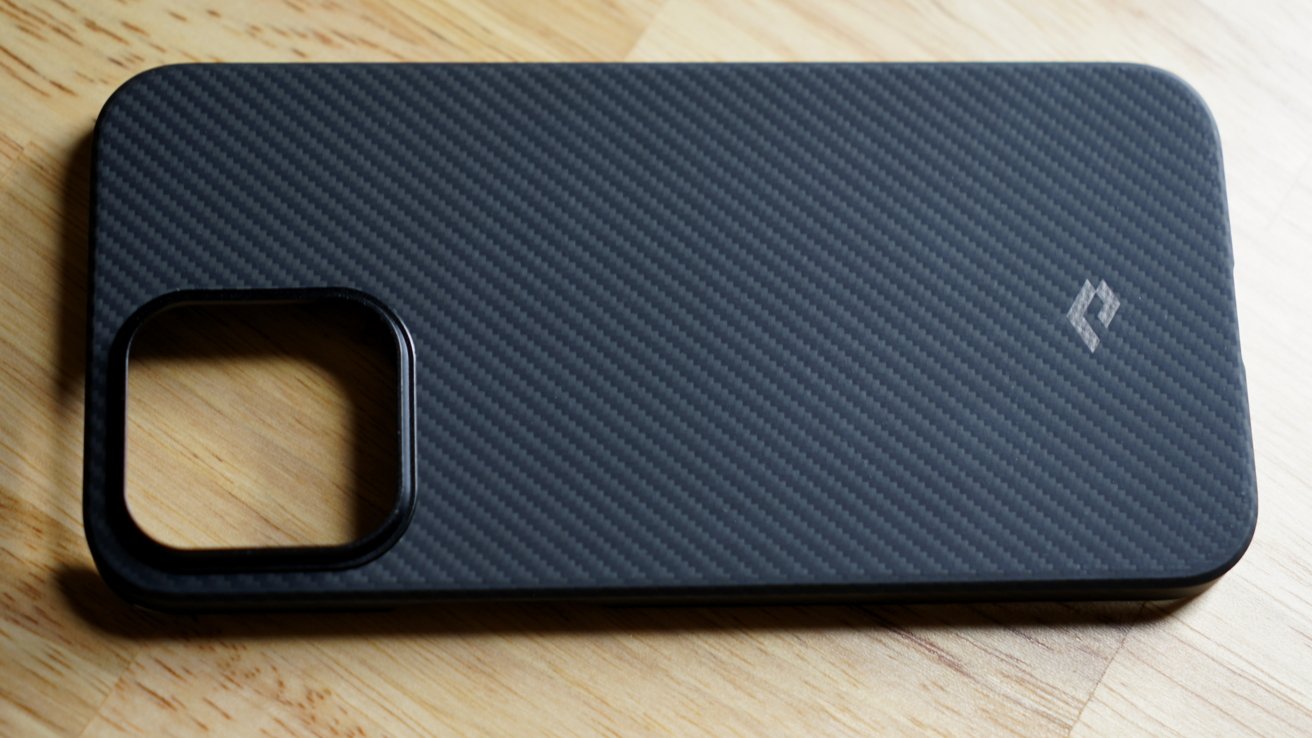 Pitaka MagEZ Case 3 for iPhone 14