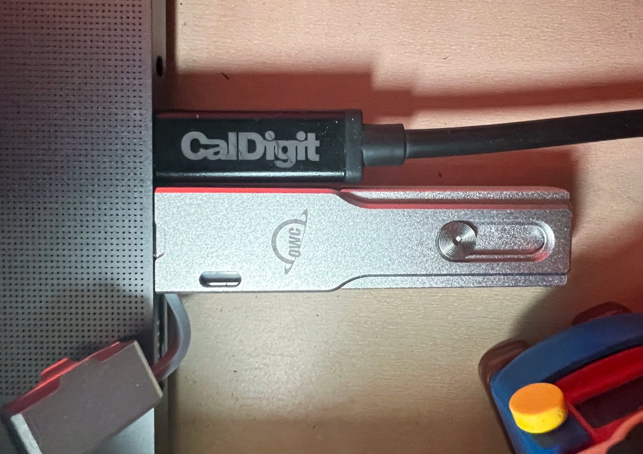 Plugged in, it looks like a regular thumb drive. 