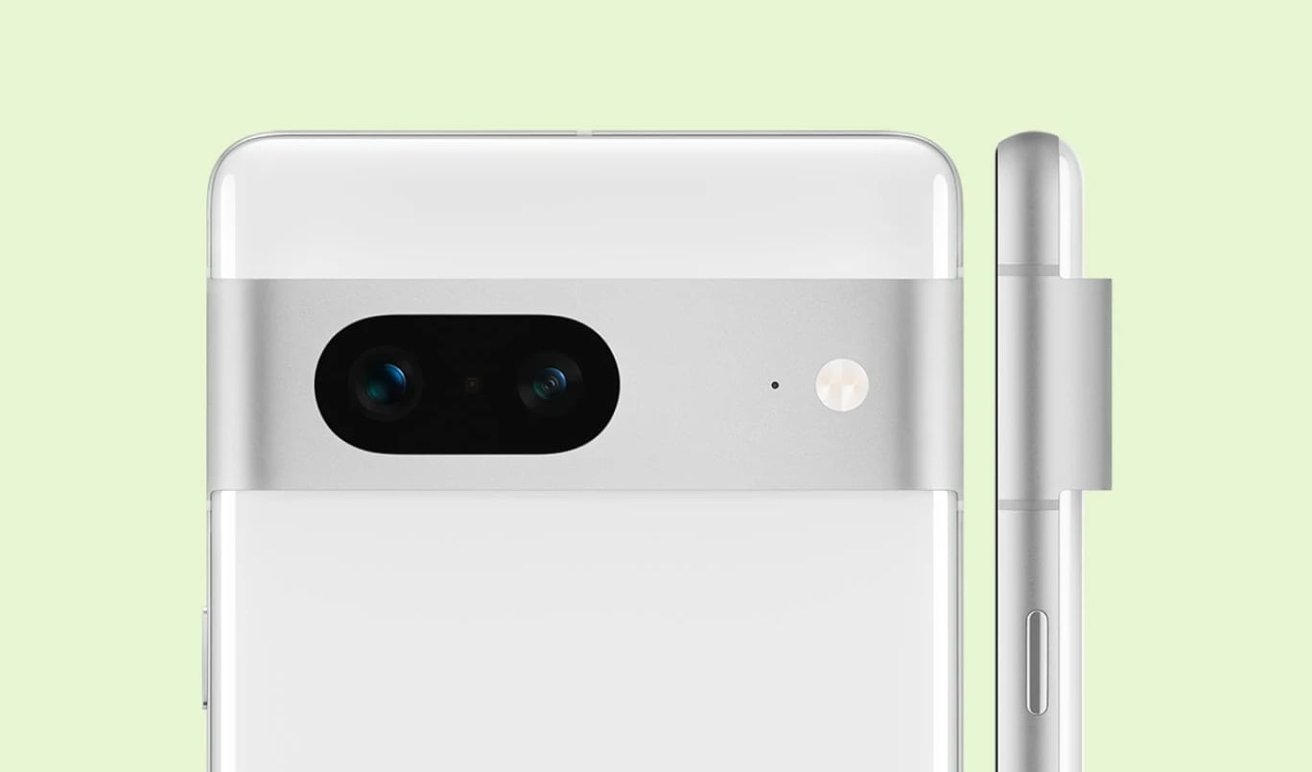 The Google Pixel 7 camera bar. 