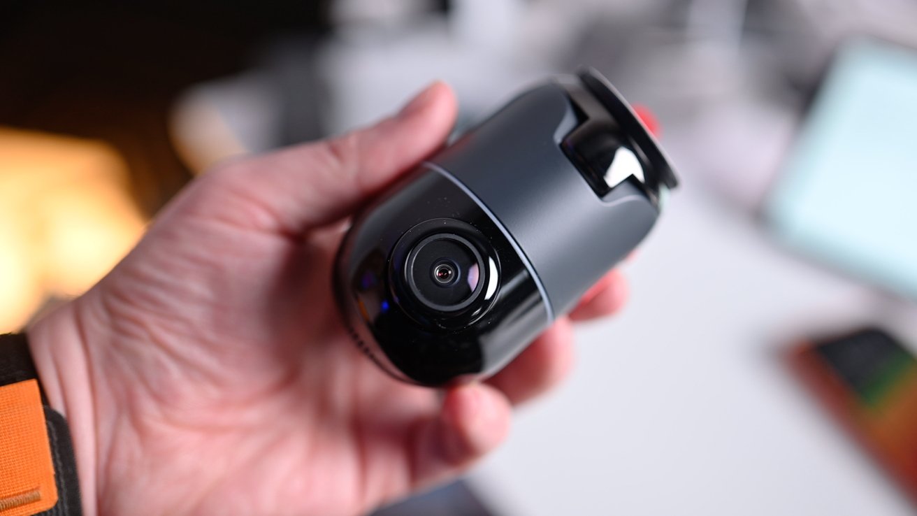 Dash Cam Omni lens