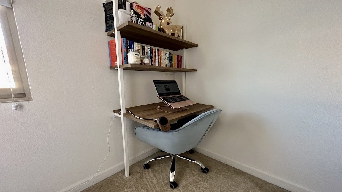 Oakywood Desk Shelf Mount 