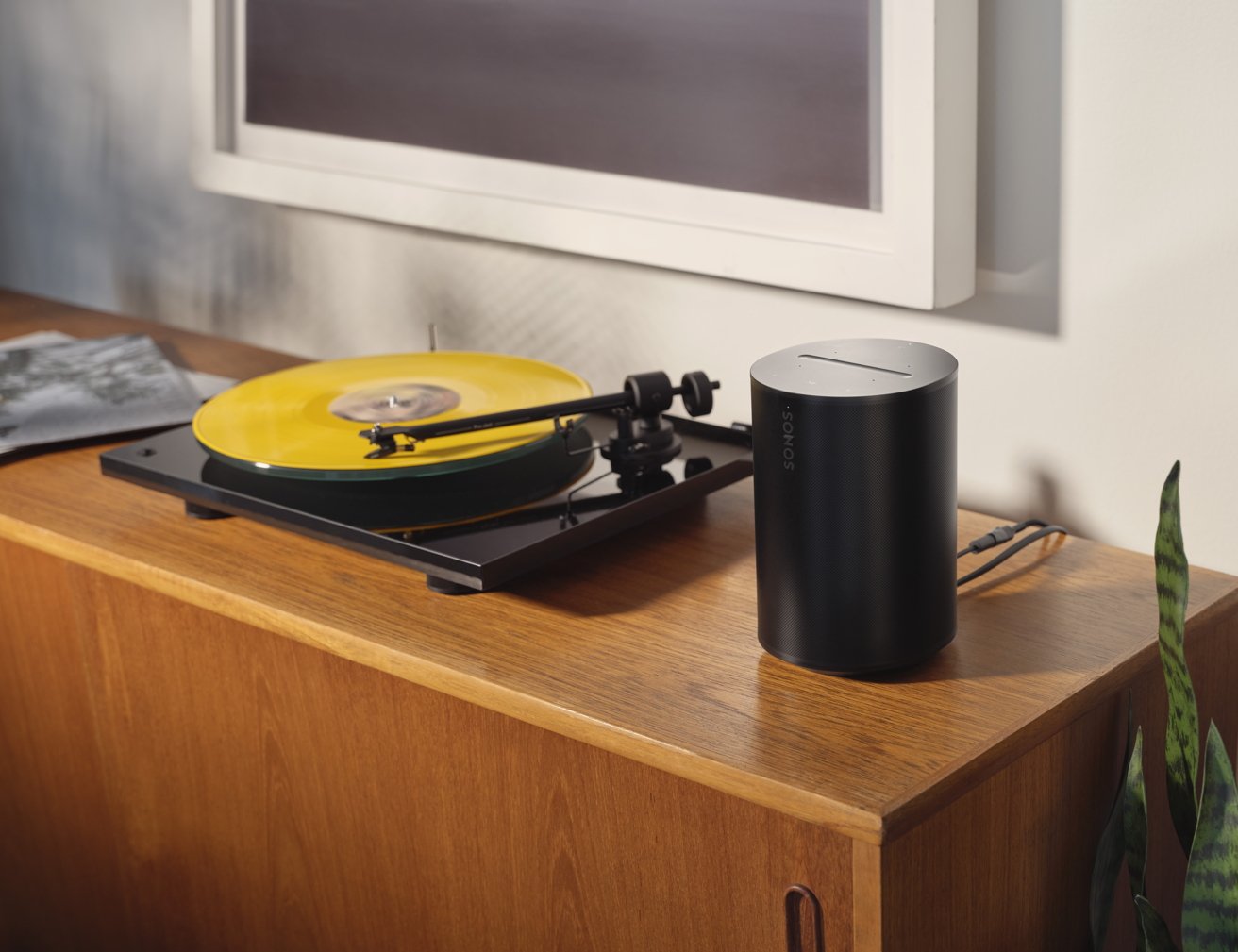 Sonos Era 100 used with a turntable