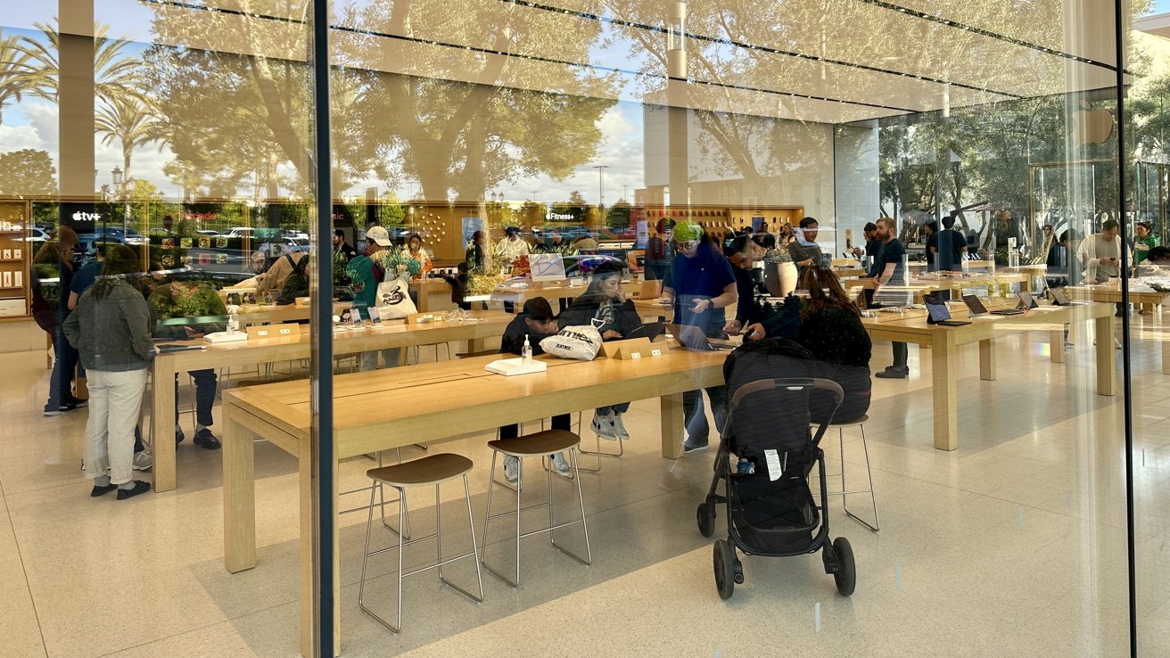 Apple Irvine Spectrum from the outside