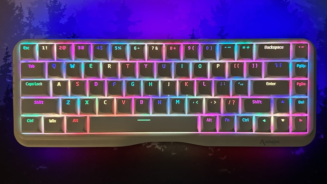 Full Kemove K68 Keyboard view with backlights on