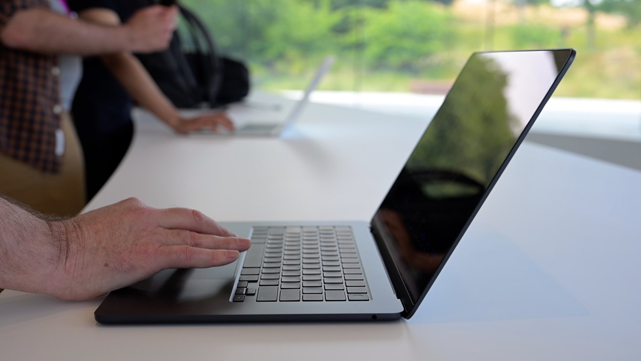 Side view of the new MacBook Air