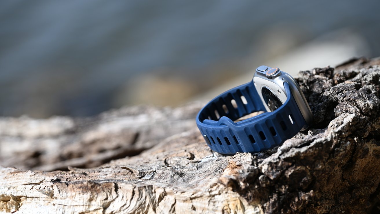 Back of the Nomad Atlantic Blue strap