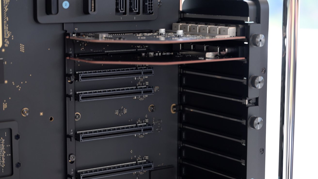 PCIe slots on the Mac Pro