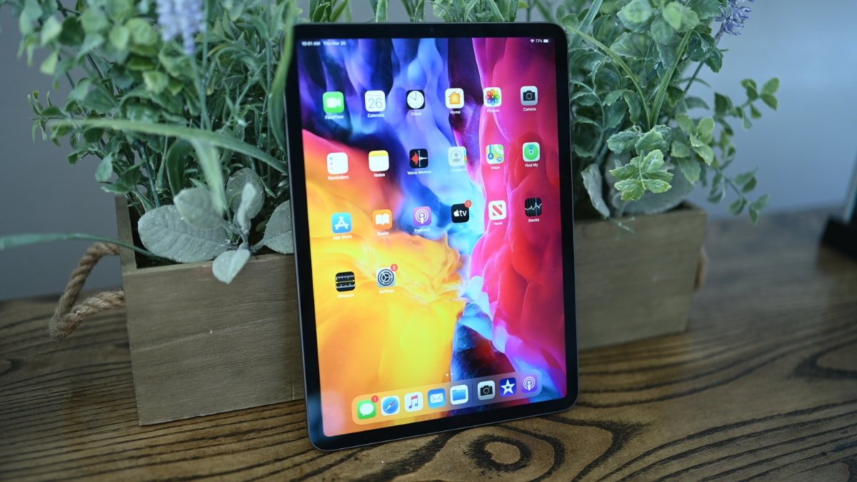 Apple pushing forward with 2024 OLED iPad Pro release iOS