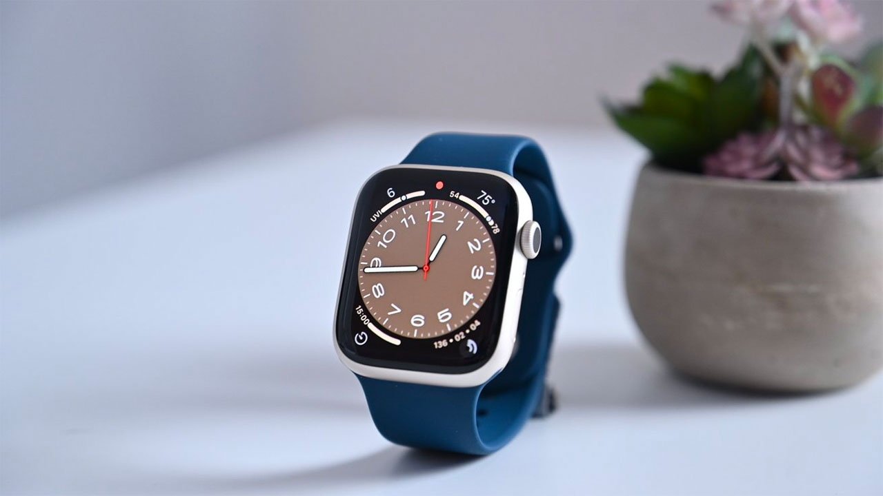 Multiple Apple Watch models are available at a discount today.