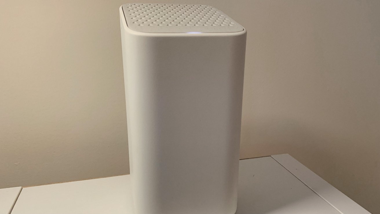 A typical Comcast/Xfinity home router, widely used in the US and Canada.