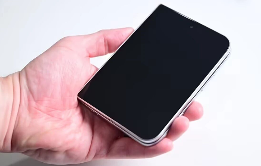 苹果首款折叠屏iPhone Ultra 或将改名，首批日产量仅几百台